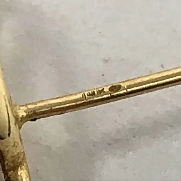 Beautiful 14K Yellow Gold Vintage Amethyst & Diamond Earrings - Picture 9 of 13